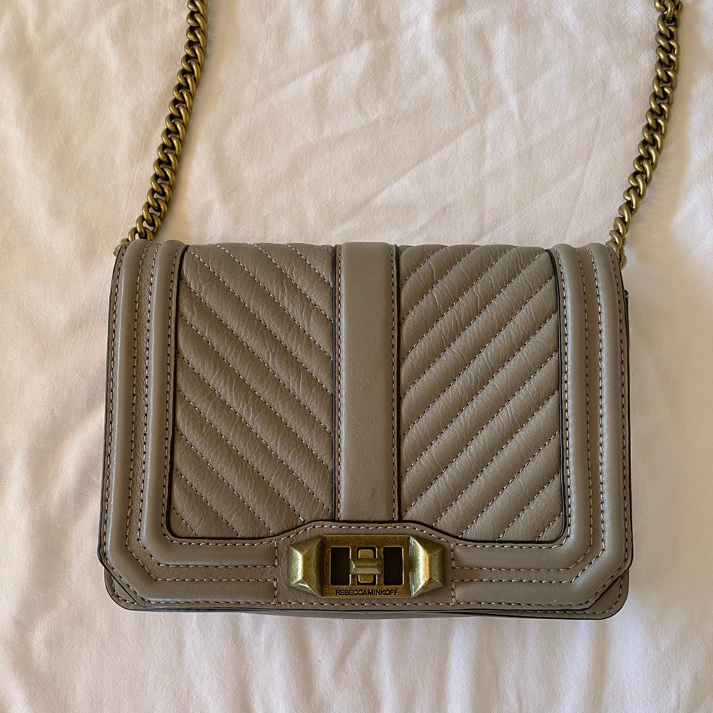 🤎Rebecca Minkoff Crossbody Chevron🤎